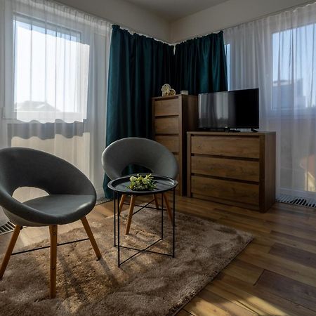 Hellowine Apartman II Eger Exteriör bild